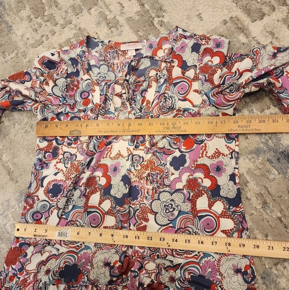 Liberty of London × Target 3/4 Sleeve pleated blouse.  Ruffle hem.  Size medium. - Picture 5 of 15
